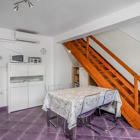 Prázdninový dům Amazing In With Wifi