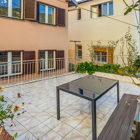 Amazing In With Wifi *